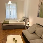 Apartamento Wohnen Mit Künstlerflair In