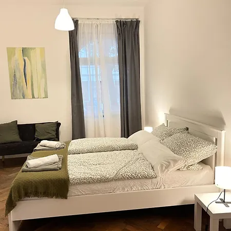 Apartmán Wohnen Mit Kuenstlerflair In