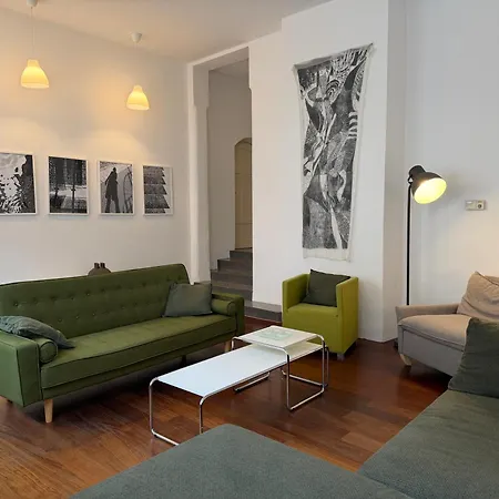 Wohnen Mit Künstlerflair In Apartamento