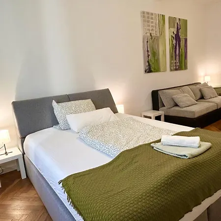 Wohnen Mit Künstlerflair In Apartamento