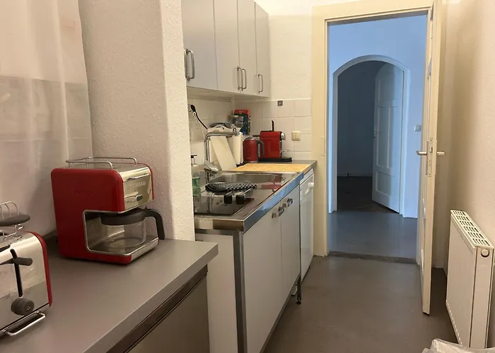 Wohnen Mit Kuenstlerflair In Appartement *