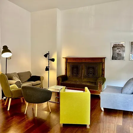 Wohnen Mit Kuenstlerflair In Apartment München
