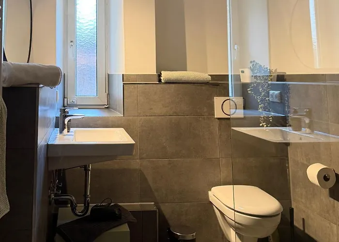 Apartment Wohnen Mit Kuenstlerflair In Munich